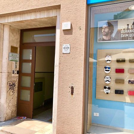 Hedone City Luxury Apartments With Free Parking Πούλα Εξωτερικό φωτογραφία