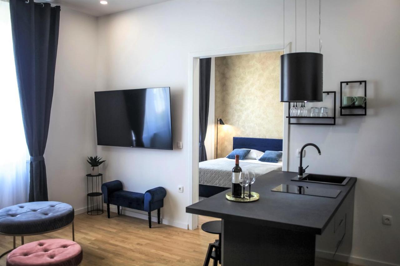 Hedone City Luxury Apartments With Free Parking Πούλα Εξωτερικό φωτογραφία