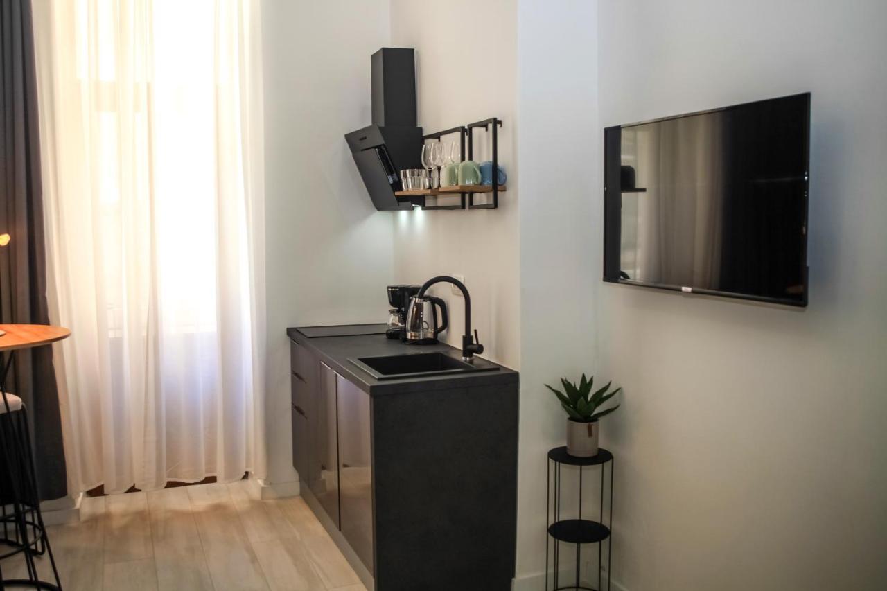 Hedone City Luxury Apartments With Free Parking Πούλα Εξωτερικό φωτογραφία