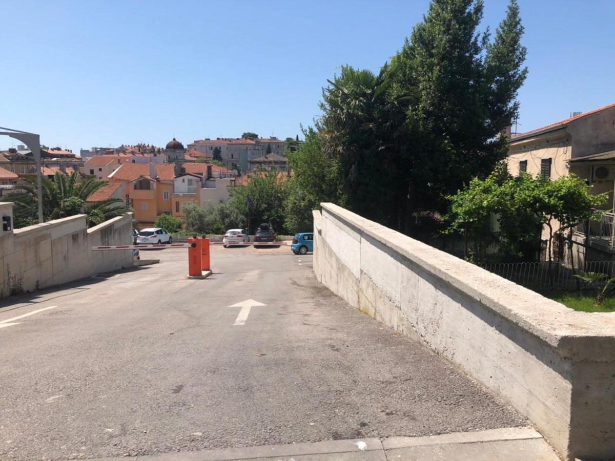 Hedone City Luxury Apartments With Free Parking Πούλα Εξωτερικό φωτογραφία