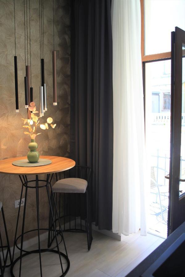 Hedone City Luxury Apartments With Free Parking Πούλα Εξωτερικό φωτογραφία